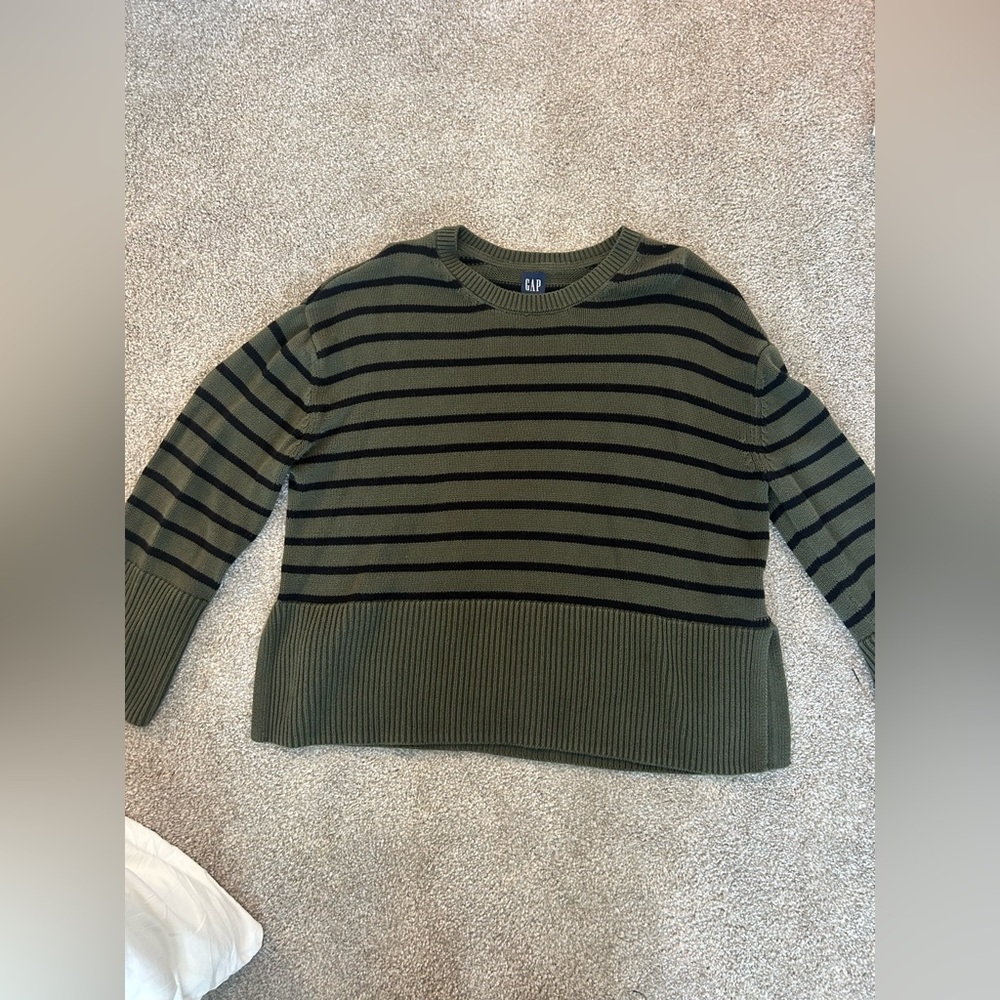 GAP Olive and Black Knit Sweater